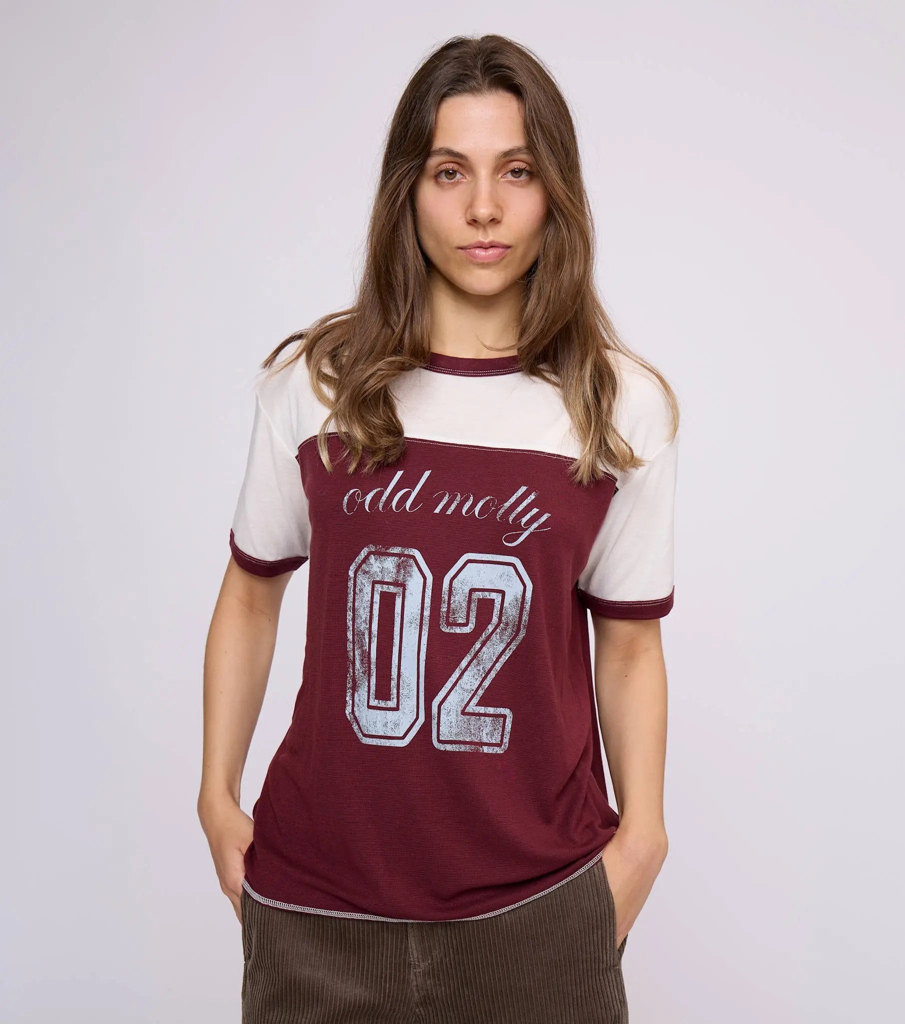 GamzeOM T-shirt Odd Molly