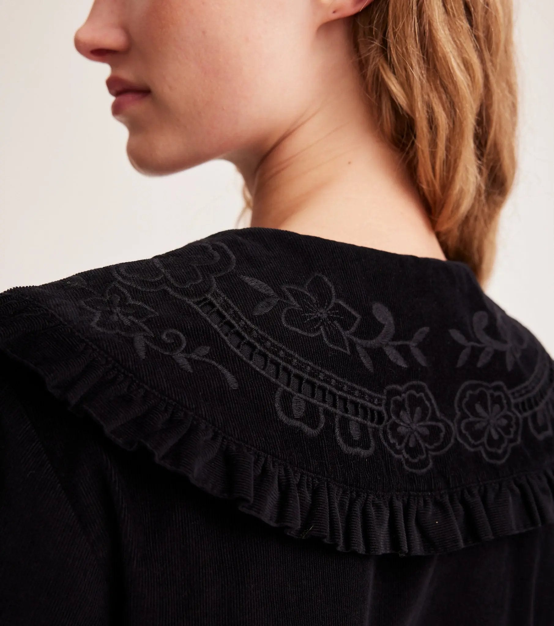 Cynthia Blouse Odd Molly