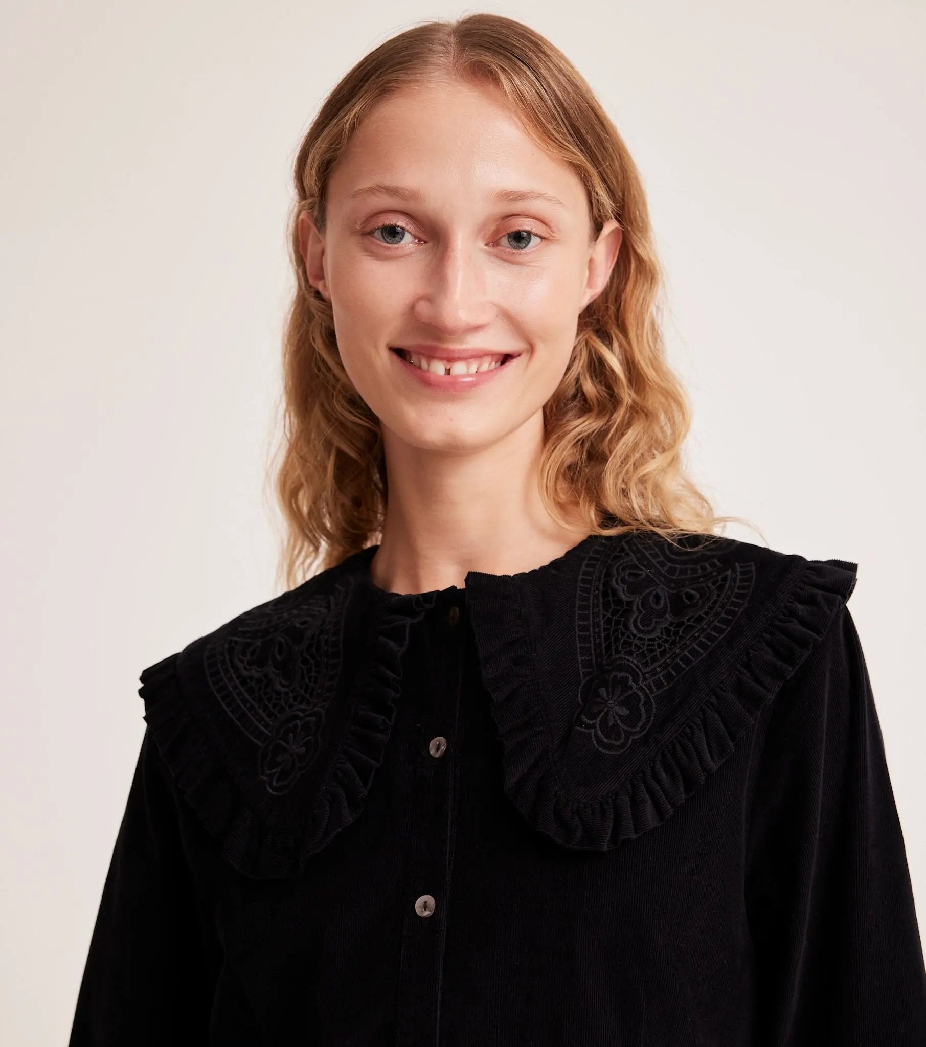 Cynthia Blouse Odd Molly