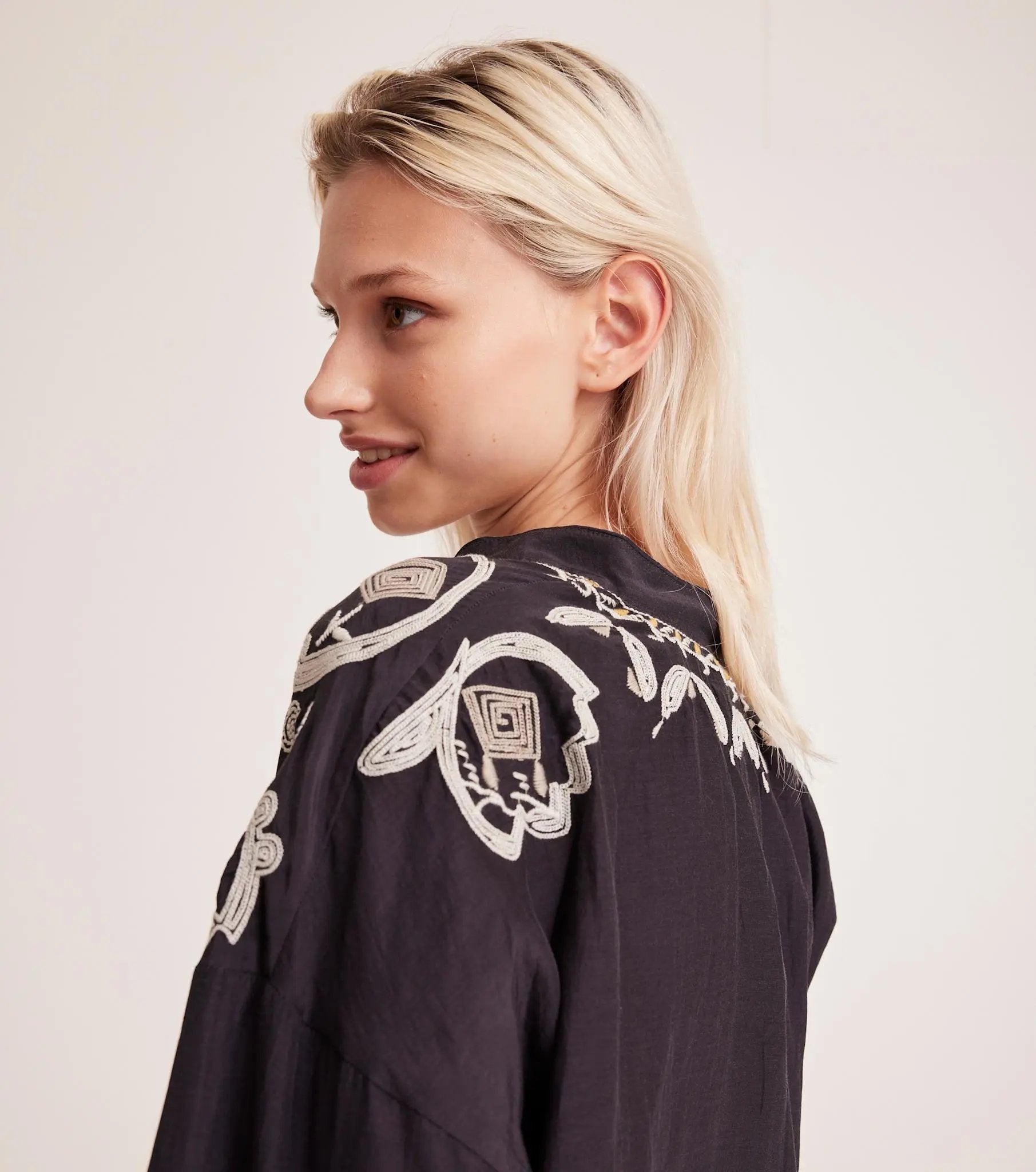 Sabrina Blouse Odd Molly